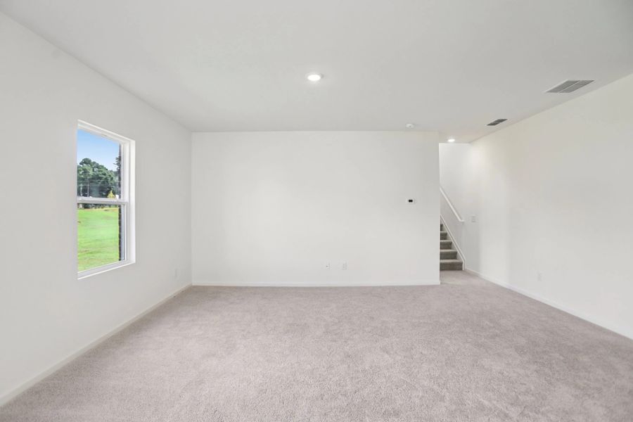 Representative unfurnished interior of a home built from the Splendor by Starlight Homes in Liberty Ranch, Liberty (Image 18).