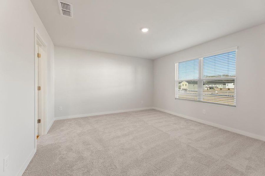 Spacious, unfurnished interior of a new home in Reserve at Gum Springs, Jefferson (Image 19).