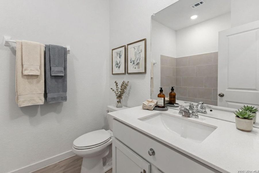 Furnished interior view inside a new home in Grace Valley, Marion (Image 17).