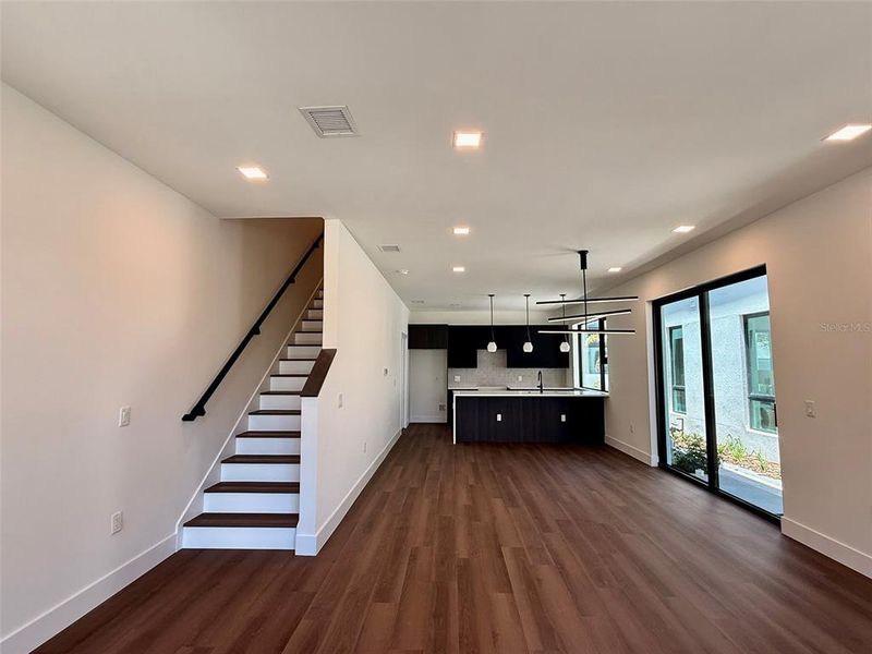 Spacious, unfurnished interior of a new home in , St. Petersburg (Image 11). Spacious, unfurnished interior of a new home in , St. Petersburg (Image 11).