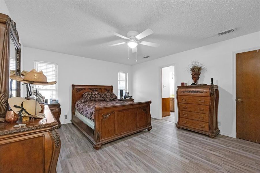 Furnished interior view inside a new home in , Cleburne (Image 9). Furnished interior view inside a new home in , Cleburne (Image 9).