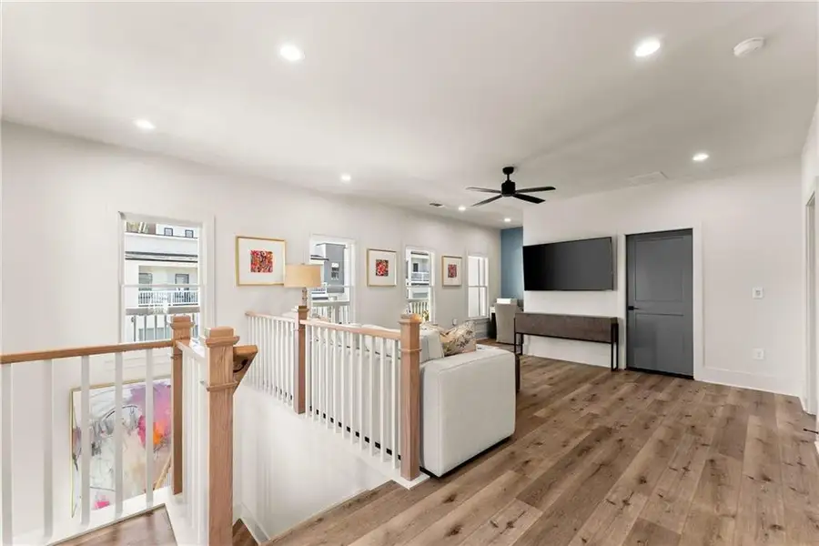 Furnished interior view inside a new home in , Gainesville (Image 19).