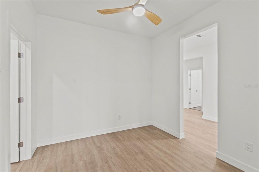 Spacious, unfurnished interior of a new home in , Punta Gorda (Image 17).