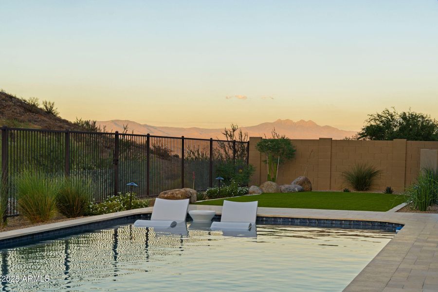 1-web-or-mls-13302-e-ranch-gate-rd