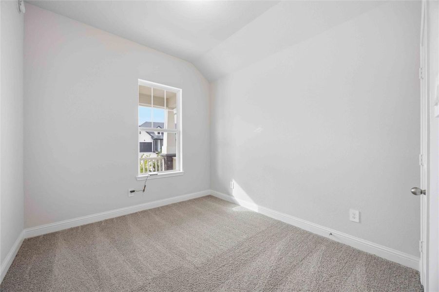 Spacious, unfurnished interior of a new home in Elyson, Katy (Image 32).