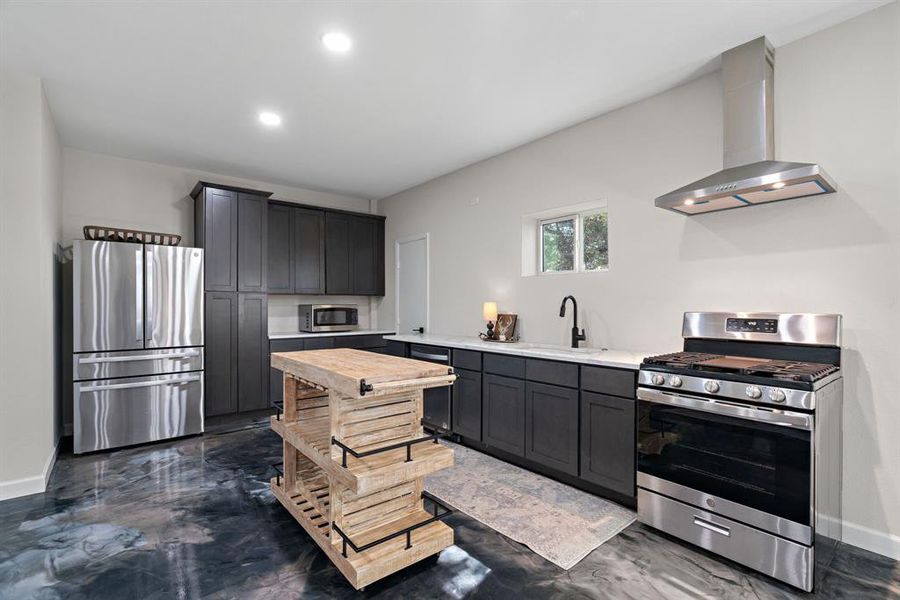 Furnished interior view inside a new home in , Stephenville (Image 7).