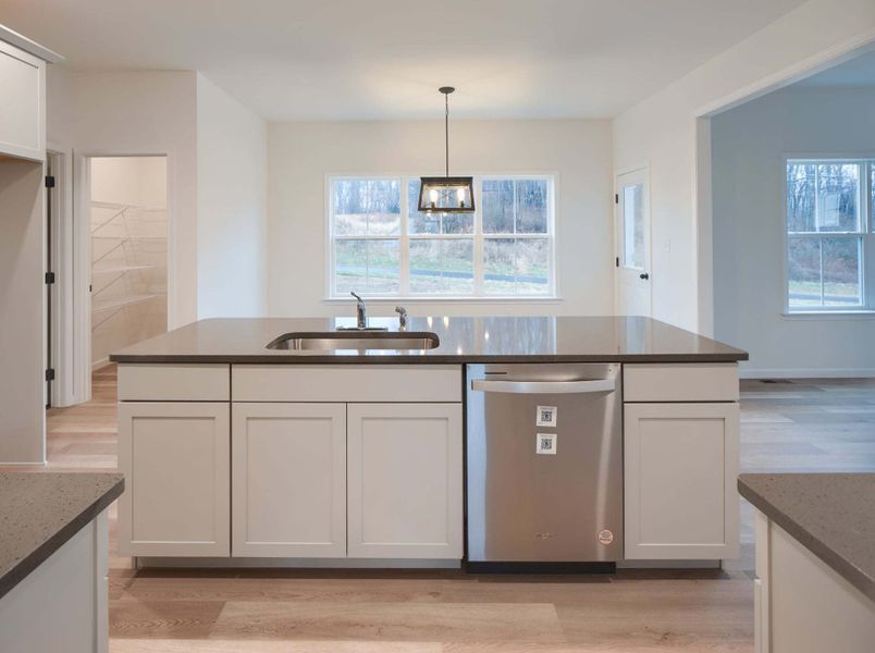 Classic Kitchen W/ Upgrades Classic Kitchen W/ Upgrades