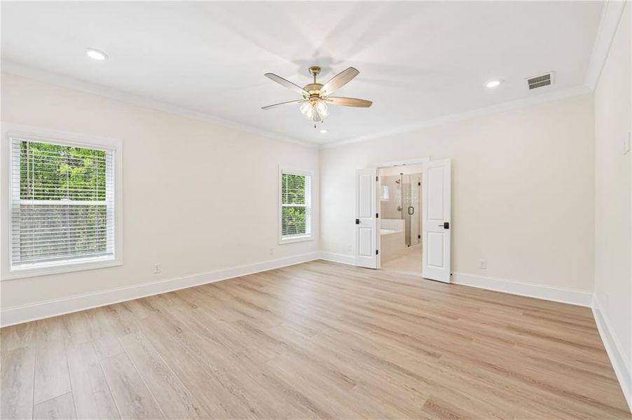 Spacious, unfurnished interior of a new home in Waterhaven, Cumming (Image 30).