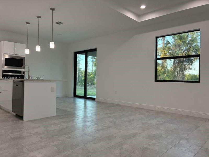 Spacious, unfurnished interior of a new home in , Labelle (Image 13).