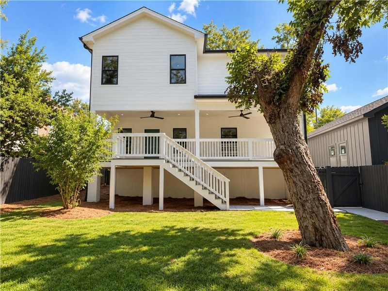 Exterior details and patio area of a home in , Macon (Image 3).
