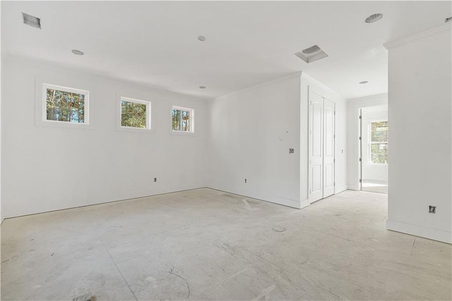 Image 46 of a home in .