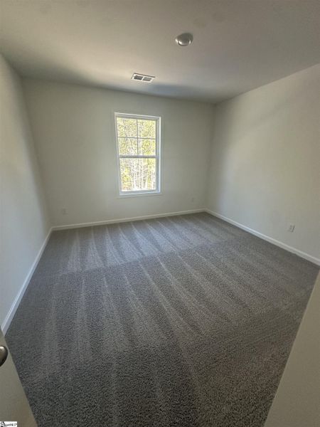 Spacious, unfurnished interior of a new home in Shiloh Trail, Wellford (Image 36).