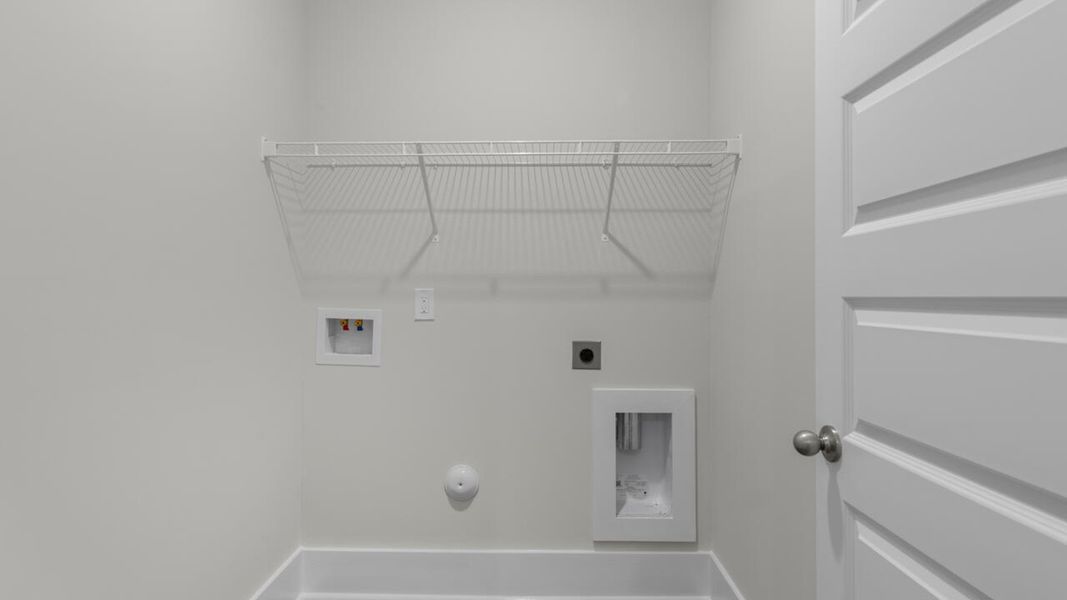 Spacious, unfurnished interior of a new home in Indigo Preserve Townhomes, Leland (Image 27).