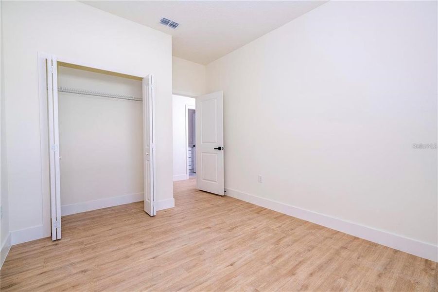 Spacious, unfurnished interior of a new home in , Apopka (Image 17).