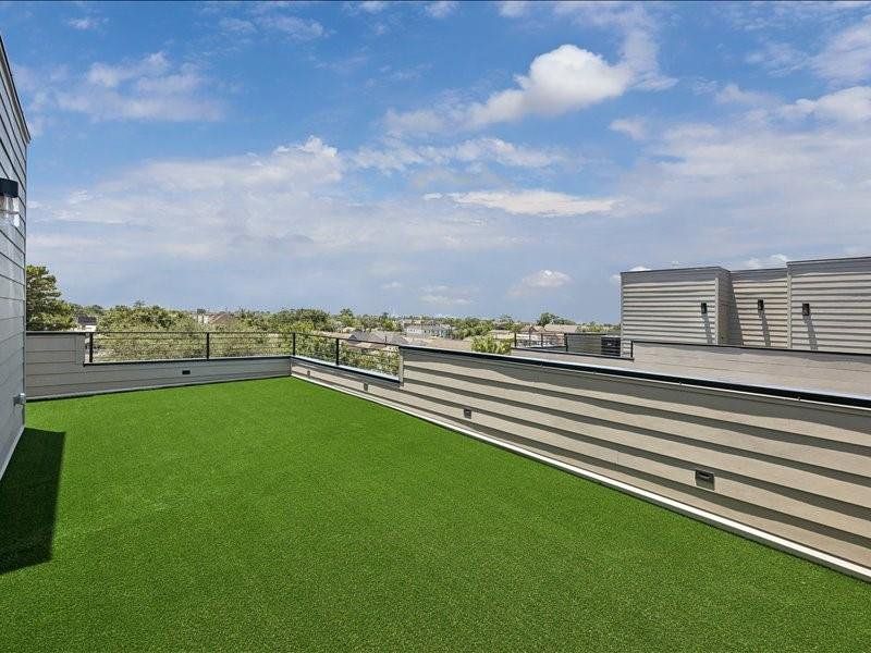 Exterior details and patio area of a home in , Houston (Image 25).