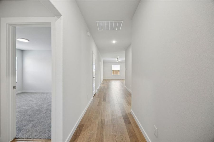 Spacious, unfurnished interior of a new home in Stonehaven, Seagoville (Image 23). Spacious, unfurnished interior of a new home in Stonehaven, Seagoville (Image 23).