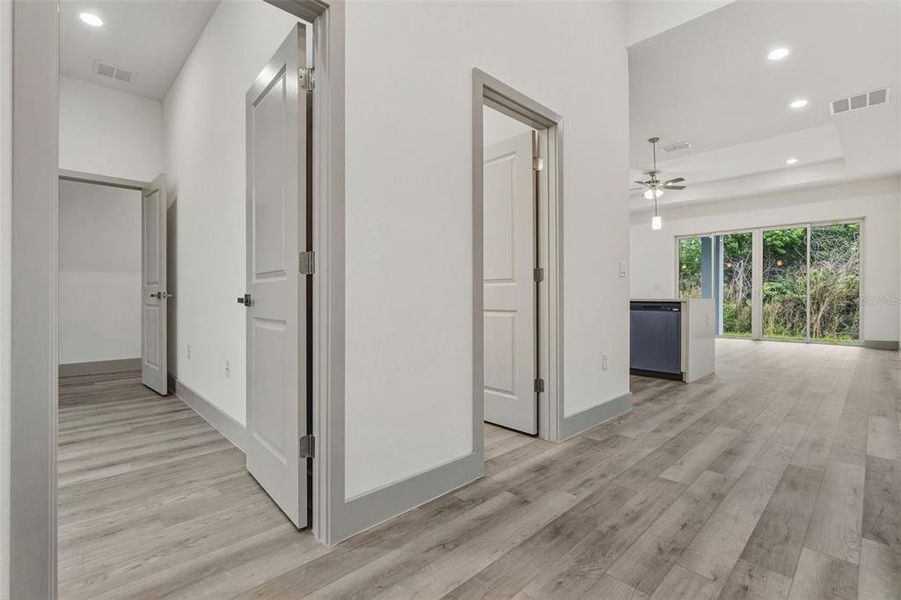 Spacious, unfurnished interior of a new home in , Port Charlotte (Image 11).