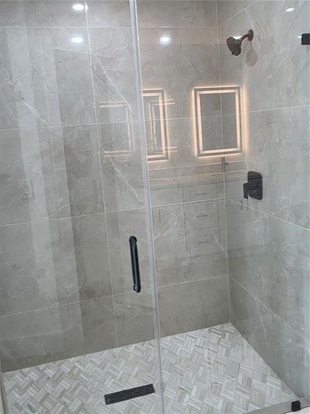 Close-up of interior finishes inside a home in , Cape Coral (Image 20).
