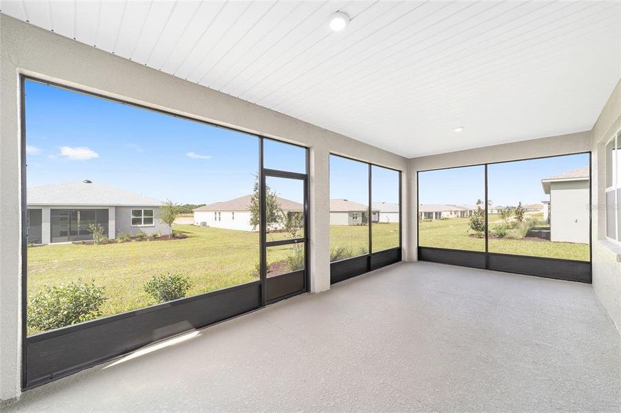 Exterior details and patio area of a home in , Ocala (Image 23).