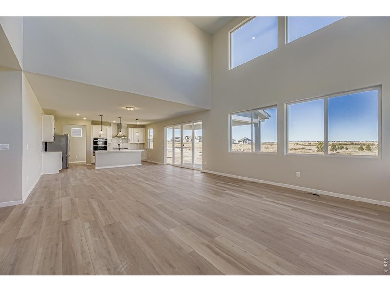 Spacious, unfurnished interior of a new home in Farmstead, Berthoud (Image 18).