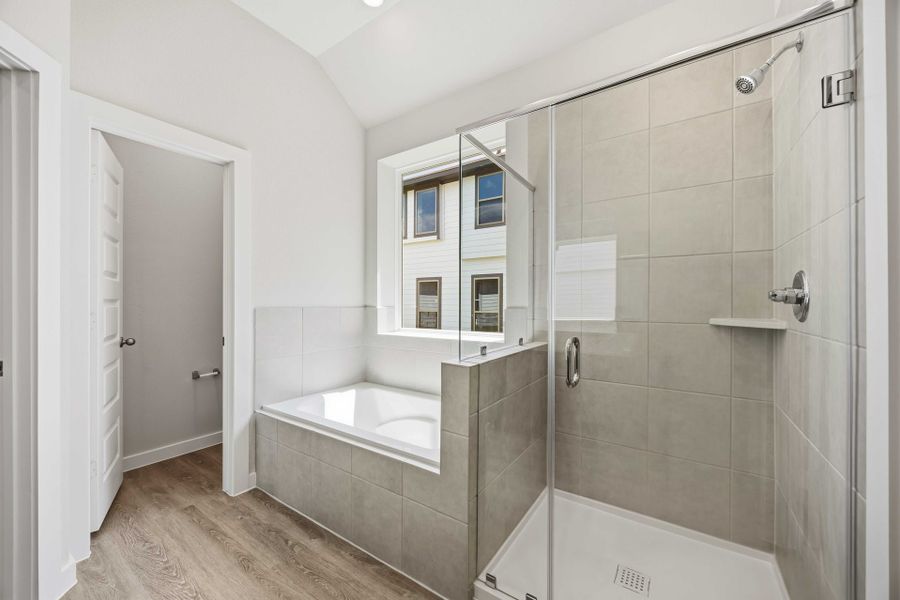 12239 Danza Dr - Juniper C - Primary Bathroom 12239 Danza Dr - Juniper C - Primary Bathroom