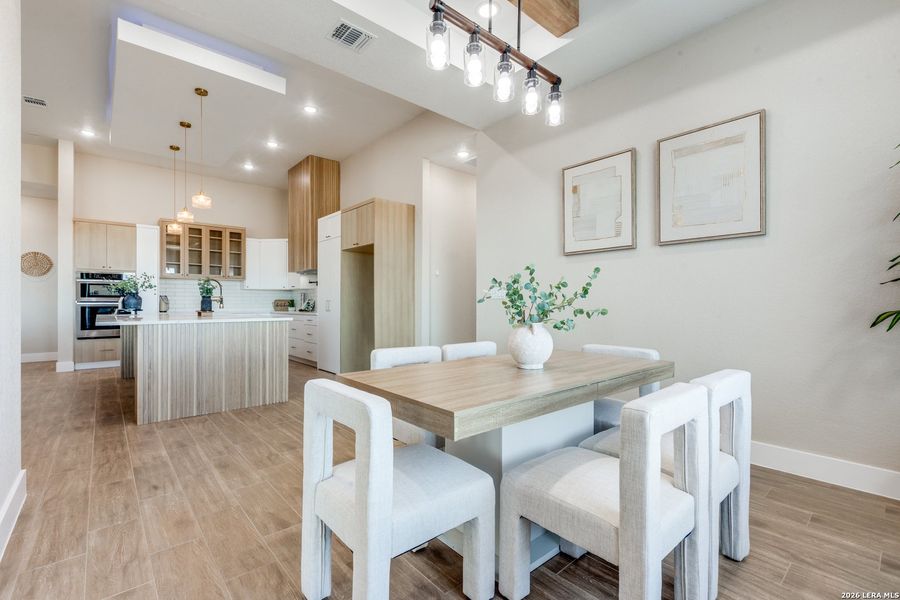 Furnished interior view inside a new home in , La Vernia (Image 19). Furnished interior view inside a new home in , La Vernia (Image 19).