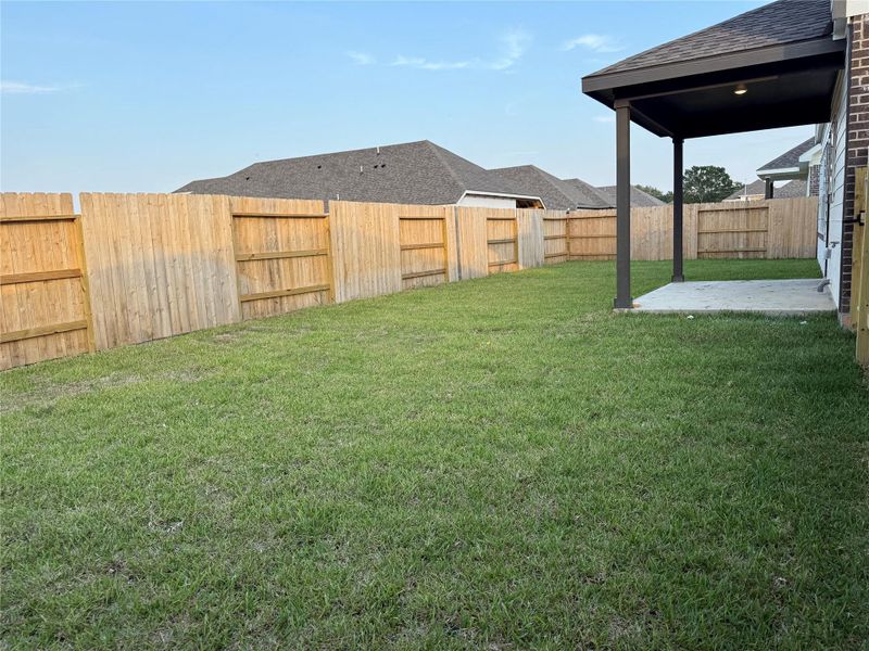 Front exterior of a new home in Ellis Cove, Seabrook, TX, highlighting curb appeal (Image 2).