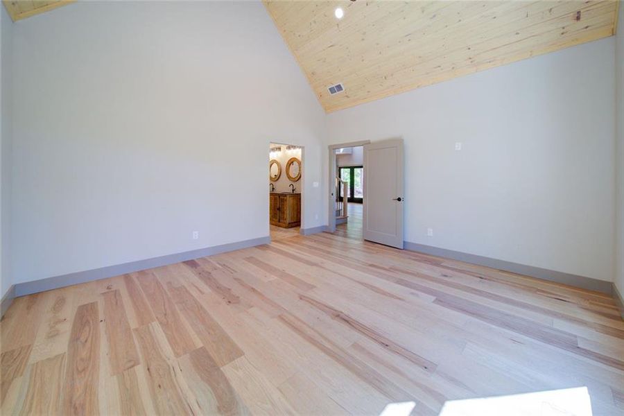 Spacious, unfurnished interior of a new home in , Dawsonville (Image 32).