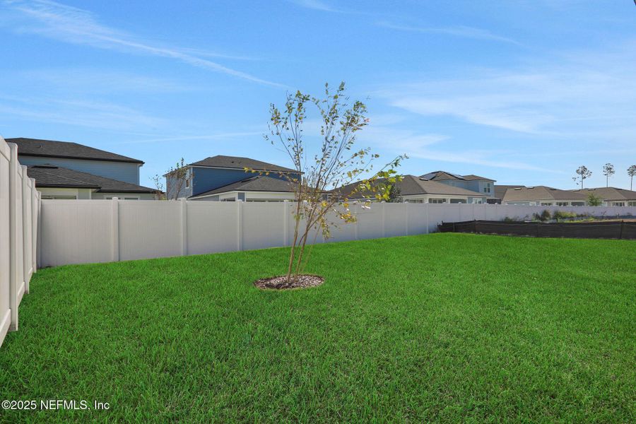 Image 31 of a home in Cordova Palms.