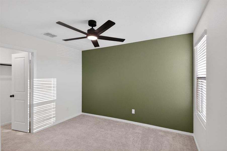 Spacious, unfurnished interior of a new home in Creekview, Pilot Point (Image 21).