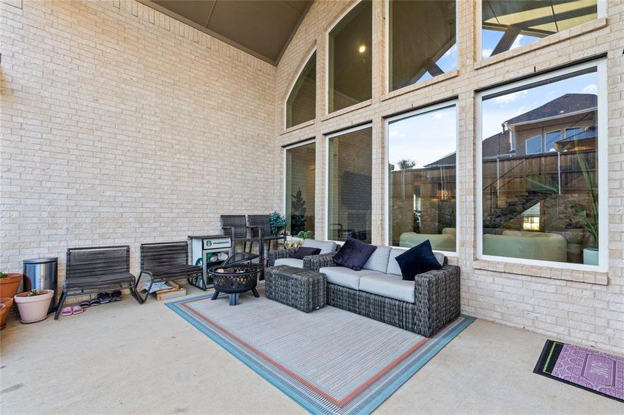 Exterior details and patio area of a home in , Corinth (Image 3).