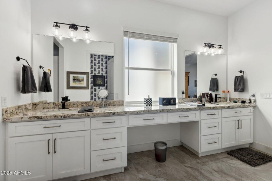 55-web-or-mls-6786-w-palomino-wy 55-web-or-mls-6786-w-palomino-wy