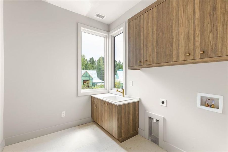 Furnished interior view inside a new home in , Chattahoochee Hills (Image 15).