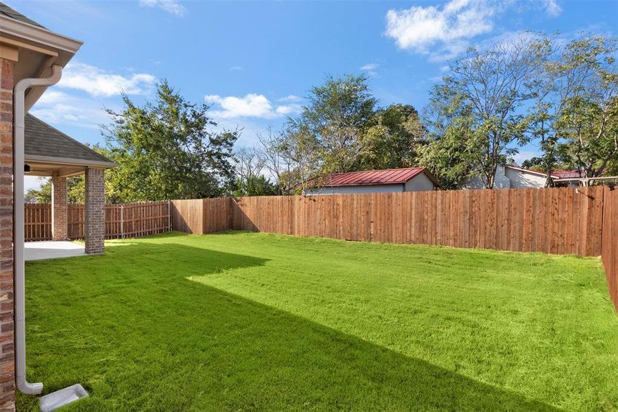 Exterior details and patio area of a home in , Italy (Image 3).