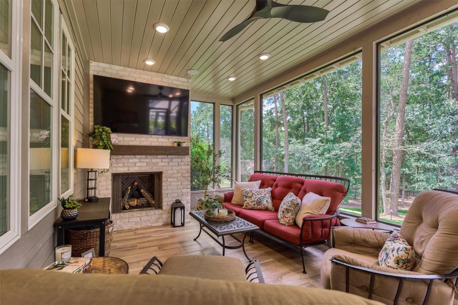 Exterior details and patio area of a home in , Montgomery (Image 23).