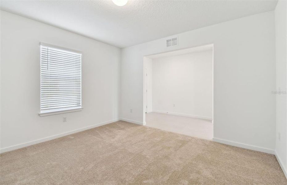 Spacious, unfurnished interior of a new home in , Parrish (Image 10).