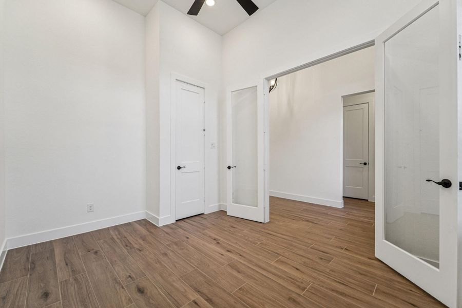 Spacious, unfurnished interior of a new home in Evergreen, Conroe (Image 14). Spacious, unfurnished interior of a new home in Evergreen, Conroe (Image 14).