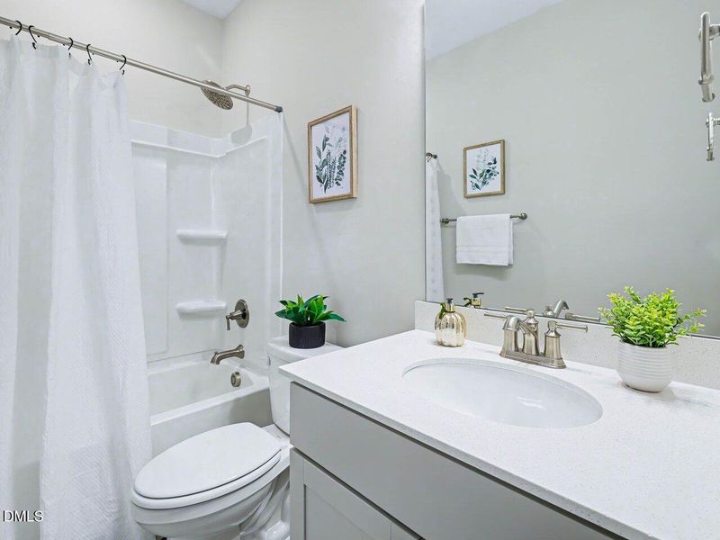 Bedroom 2 EnSuite 3 (1)