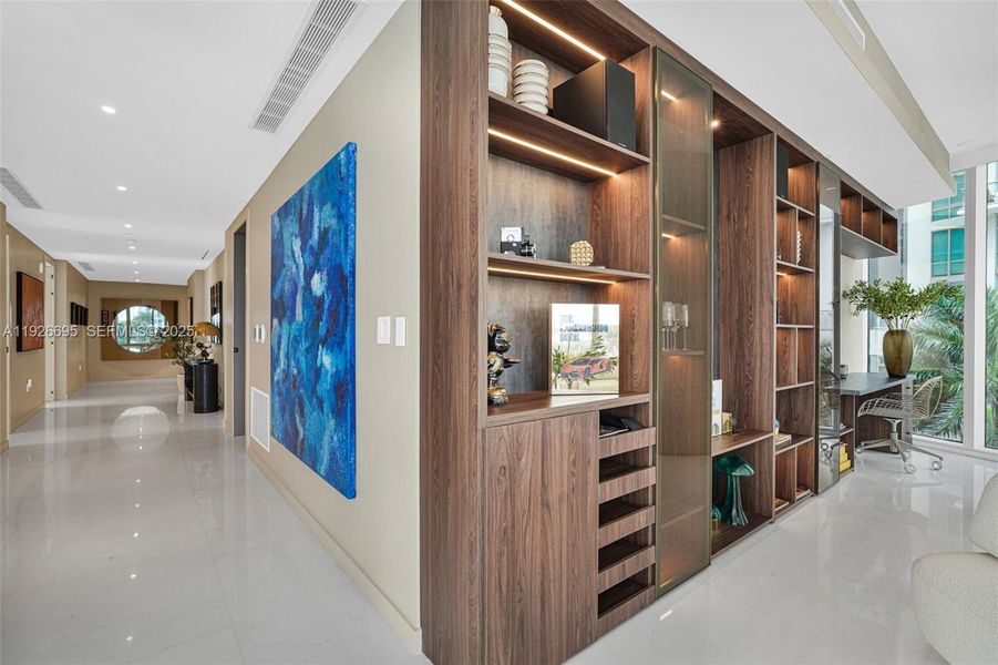 Image 53 of a home in .