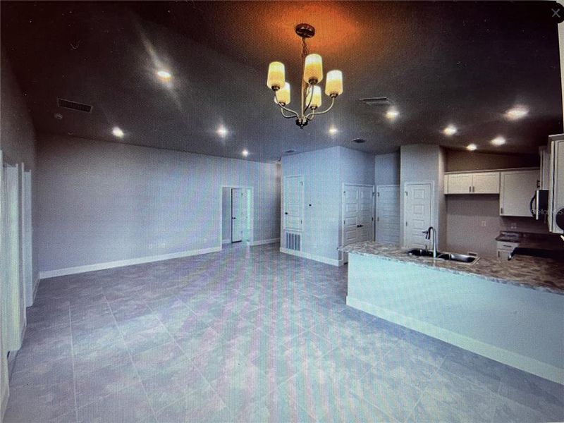 Spacious, unfurnished interior of a new home in Orange Blossom Hills, Summerfield (Image 7).