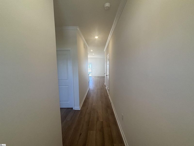 Spacious, unfurnished interior of a new home in Halton Oaks, Spartanburg (Image 9).