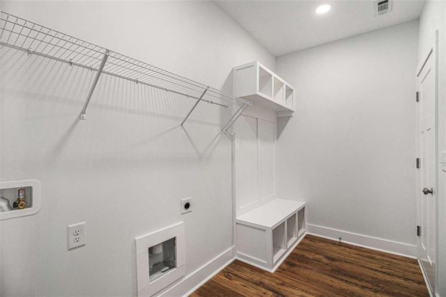 Furnished interior view inside a new home in , Carrollton (Image 13).