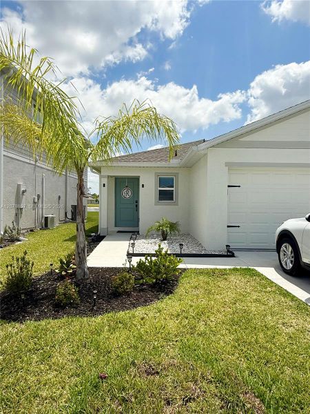 Exterior details and patio area of a home in , Fort Myers (Image 3). Exterior details and patio area of a home in , Fort Myers (Image 3).