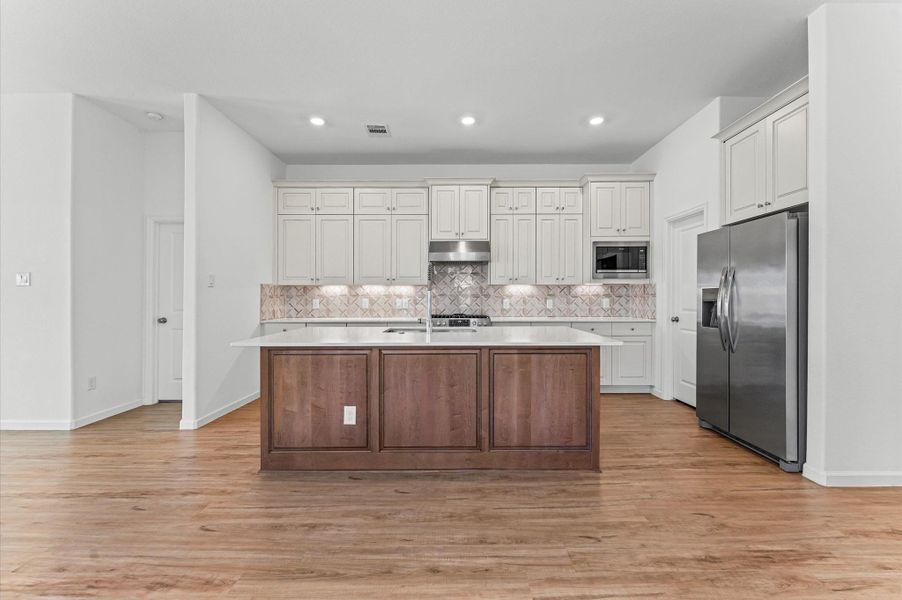 Furnished interior view inside a new home in Kingwood-Royal Brook: Bristol Collection, Porter (Image 5). Furnished interior view inside a new home in Kingwood-Royal Brook: Bristol Collection, Porter (Image 5).