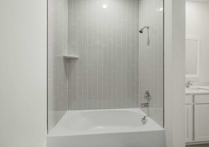 Tile detail around the tub/shower combination in the master bathroom