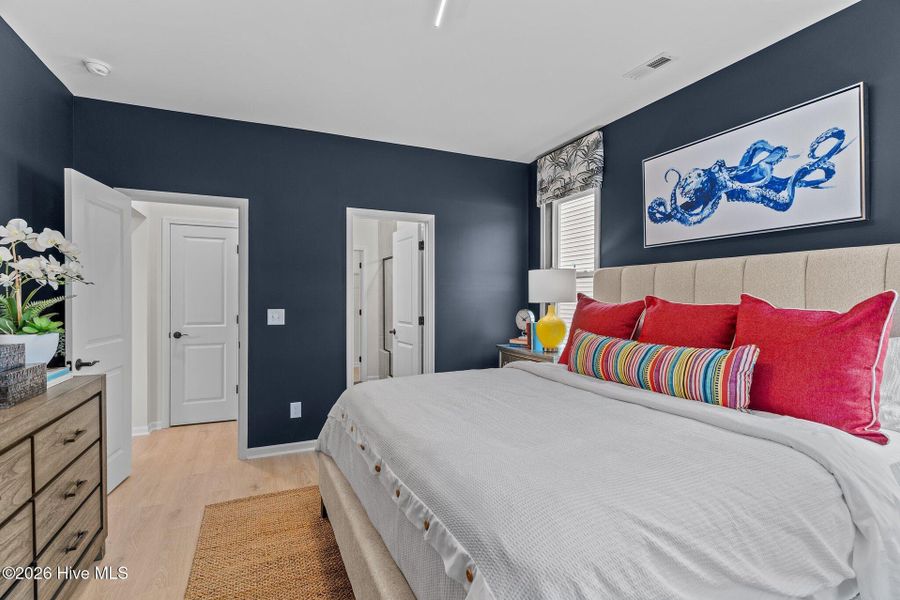 Furnished interior view inside a new home in Fords Reach, Bolivia (Image 26).