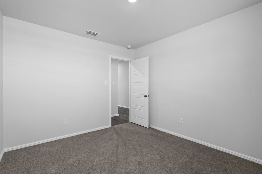 Representative unfurnished interior of a home built from the BELLVUE by D.R. Horton in Faculty Row, Abilene (Image 46).