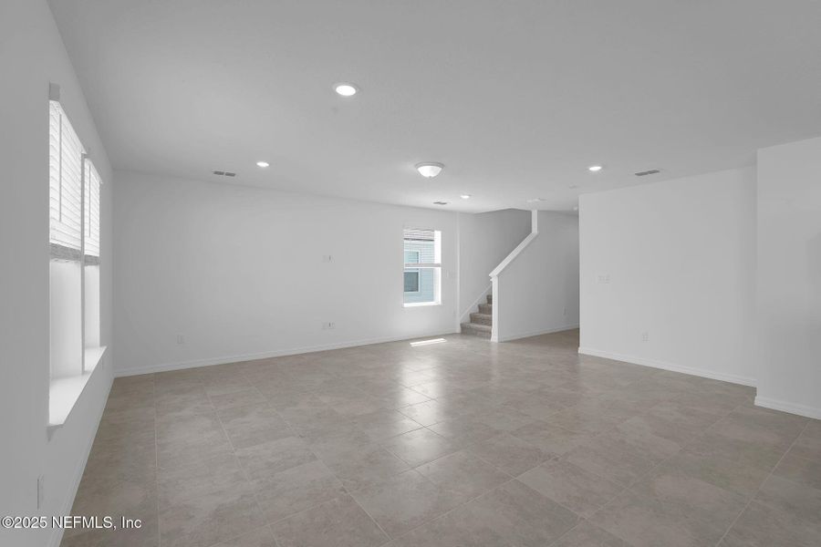 Spacious, unfurnished interior of a new home in Wells Landing, Jacksonville (Image 6).