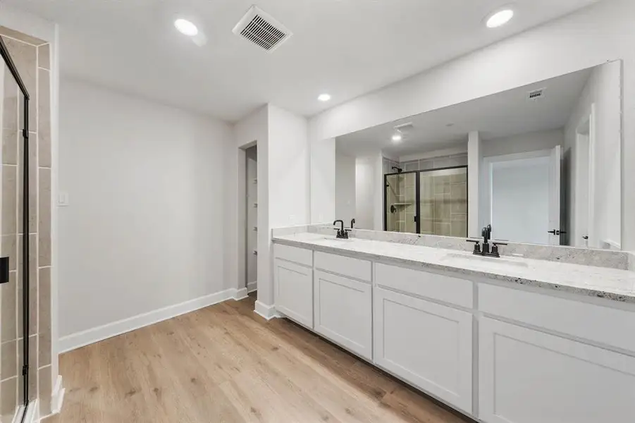 Furnished interior view inside a new home in Yarbrough Farms, Pilot Point (Image 4).