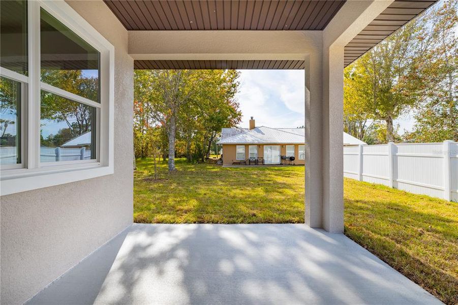 Exterior details and patio area of a home in , Palm Coast (Image 19).